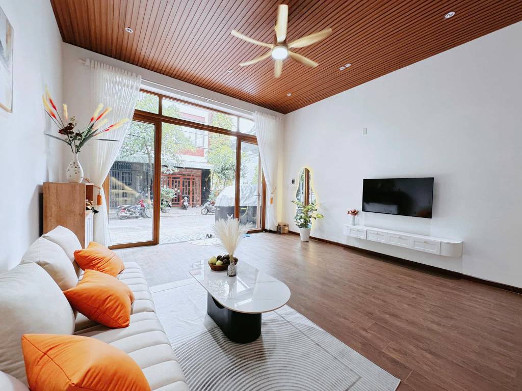 Bán Nhà 2 Tầng đường Hoà Minh 14 - (Sát Kinh Dương Vương ,cách biển 200m)